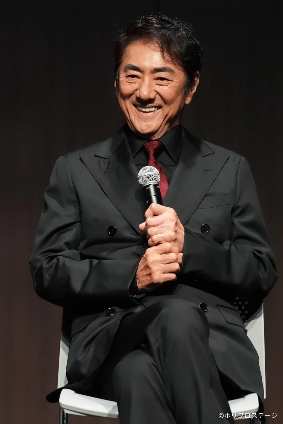 市村正親さんのコメント時の写真