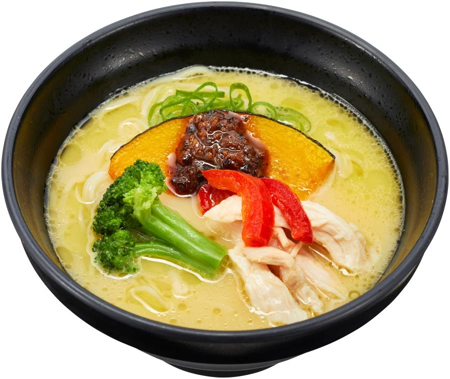 銀座篝 監修 濃厚鶏白湯ラーメン ~蒸し鶏と銀座篝特製えび醤のせ~