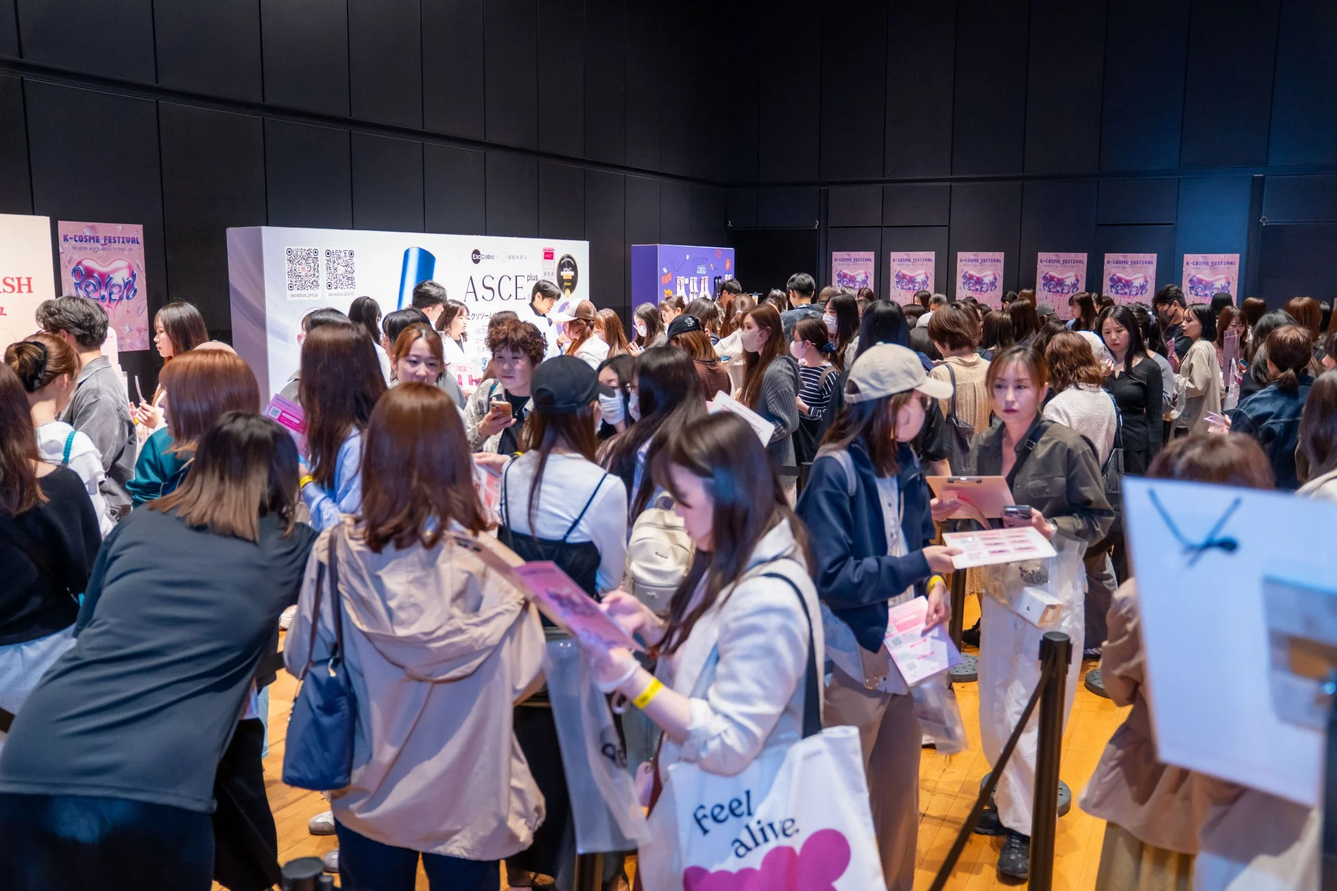 K-COSME FESTIVAL会場の様子