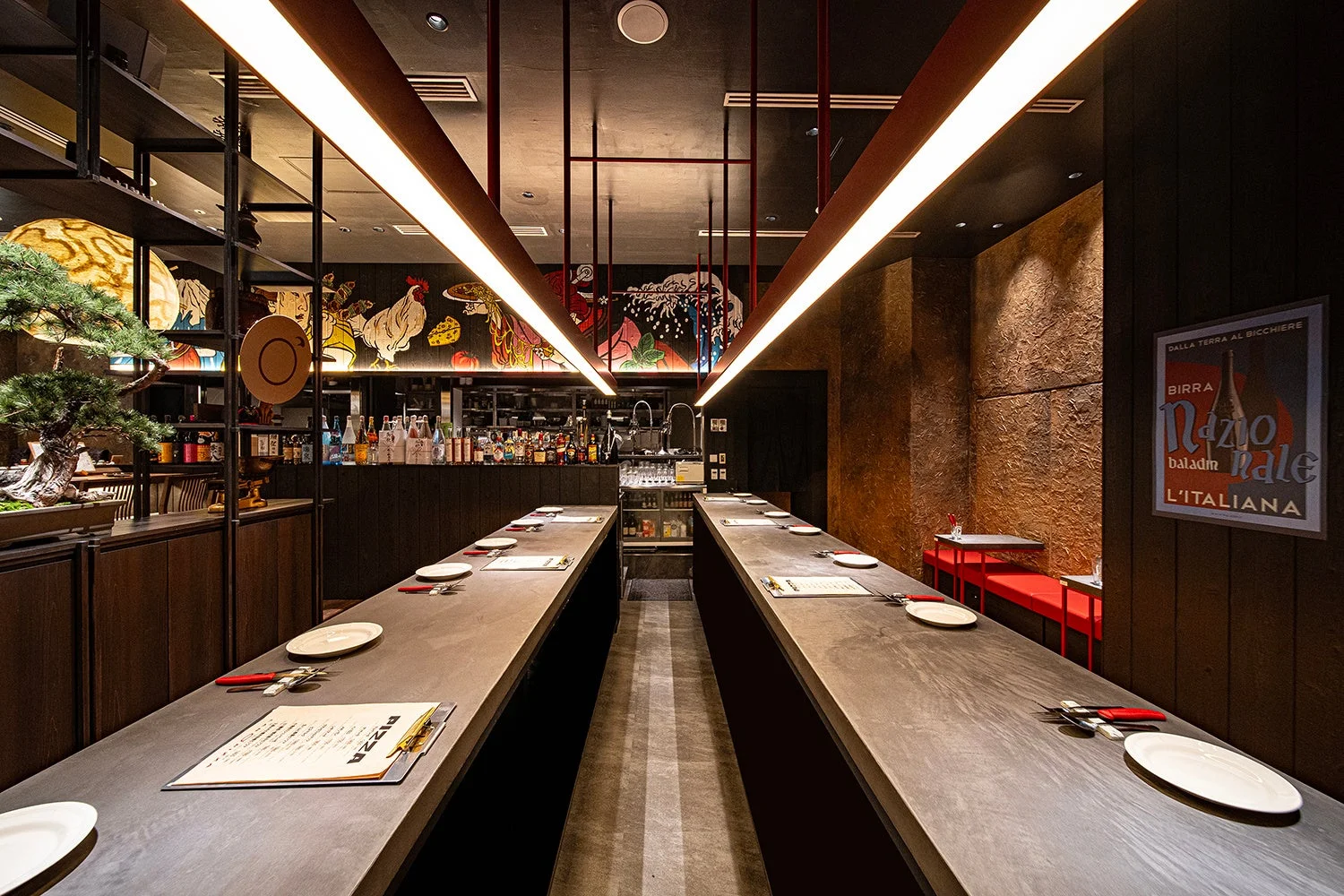 LAB O PIZZAの店内、カウンター席