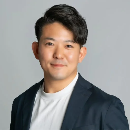 岩井 俊樹 氏