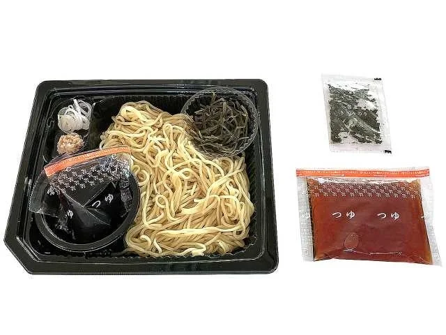 旨み出汁スープの冷かけ函館塩ラーメン