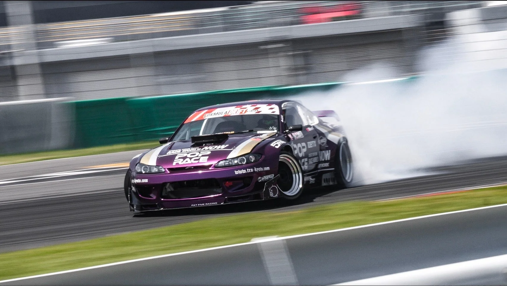 ドリフト、レーシングカー、サーキット、白煙、紫色の車、スポーツカー、モータースポーツ