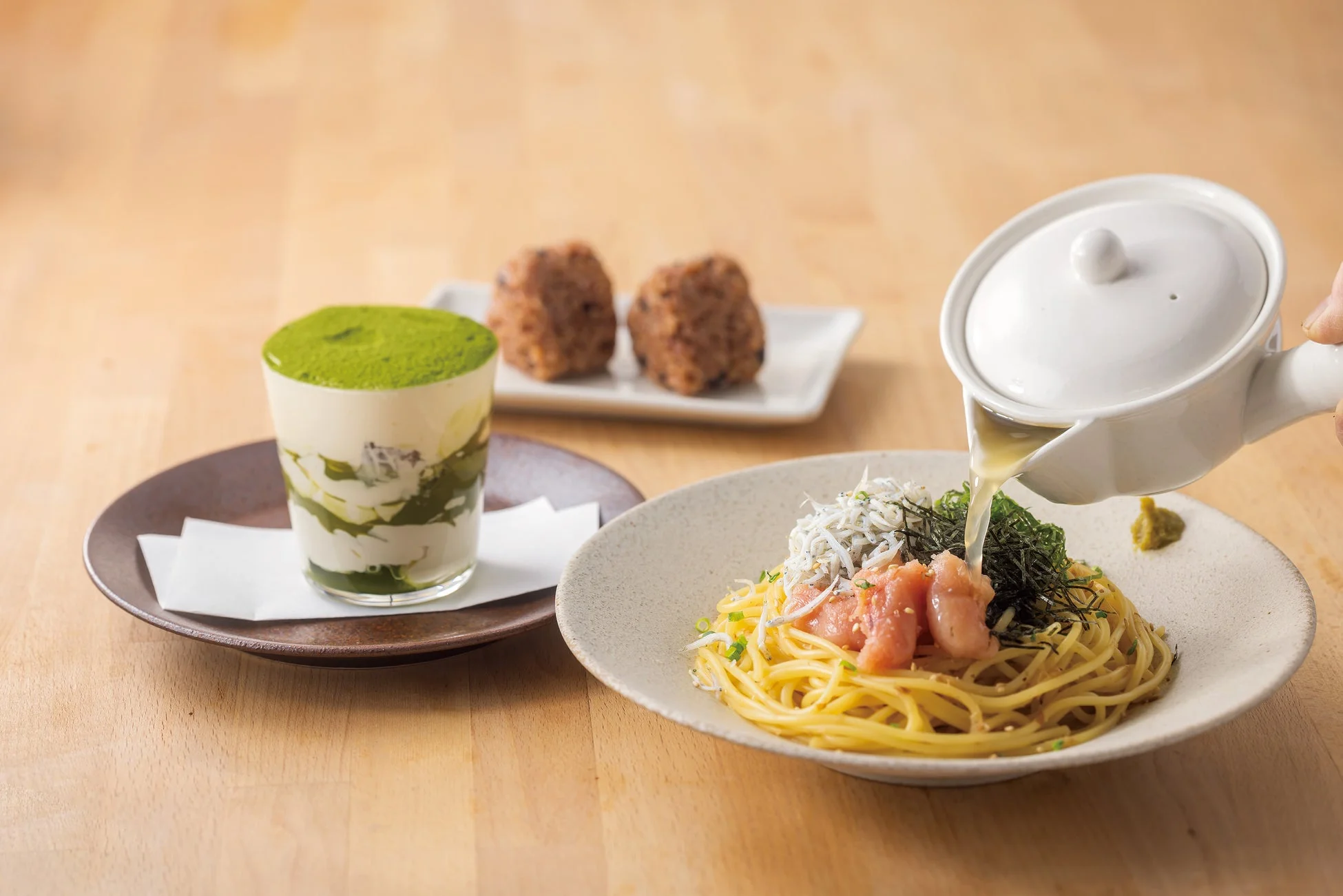和風の麺料理と抹茶スイーツ