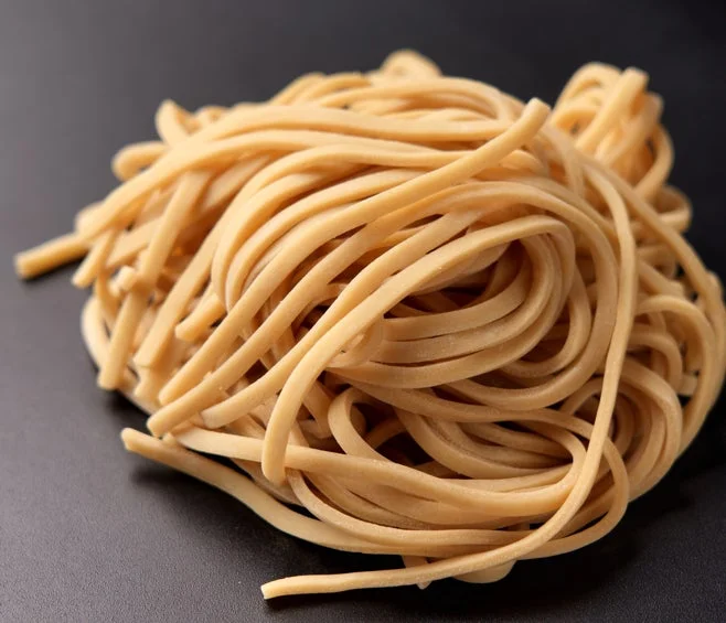 未調理の麺