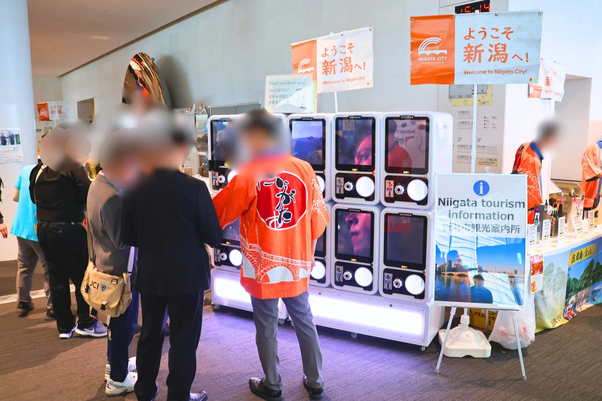 新潟、観光、イベント、案内所、ガシャポン、体験、展示、人々、和風、プロモーション、地方創生