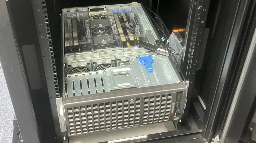 専用PCの内部