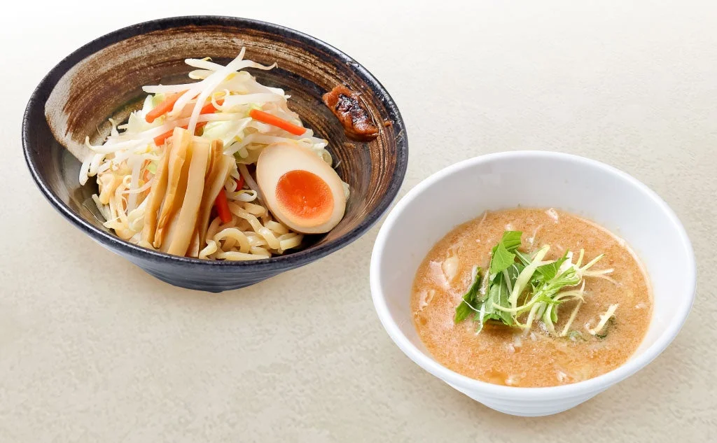 麺と具材、つけ汁