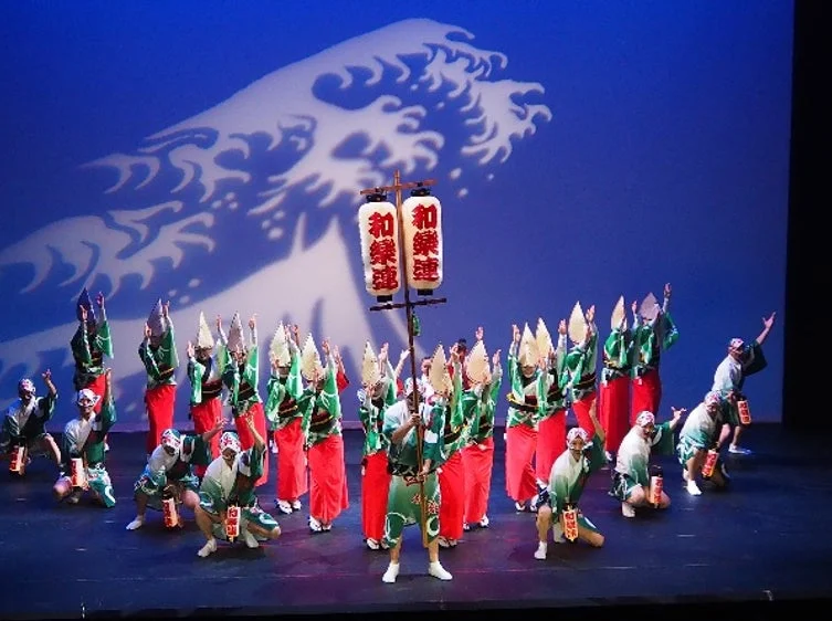 阿波踊り