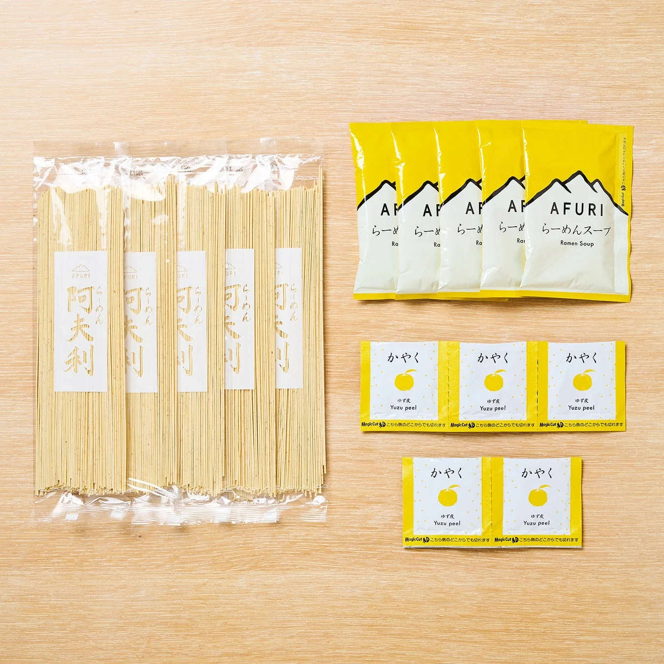 AFURIおみやげらーめんの麺・スープ・かやく