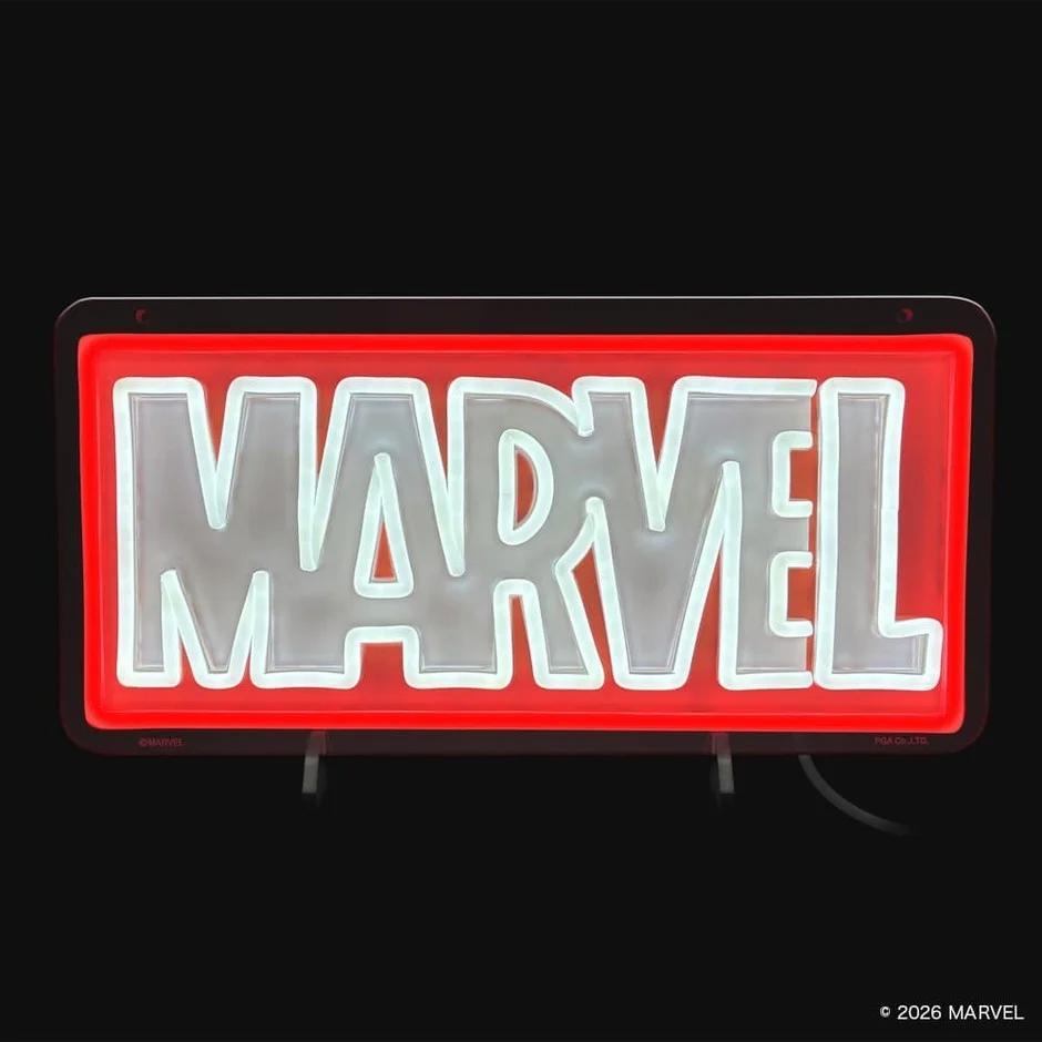 MARVELロゴのネオンサイン、暗闇で光る