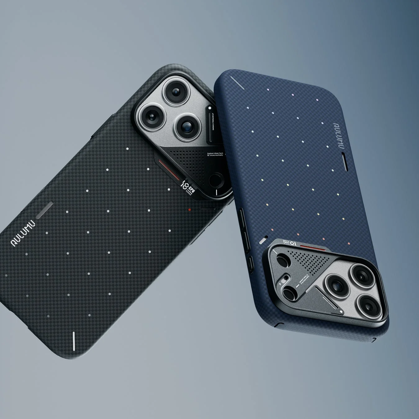 黒と紺の2色のスマートフォンケースが斜めに配置されています。