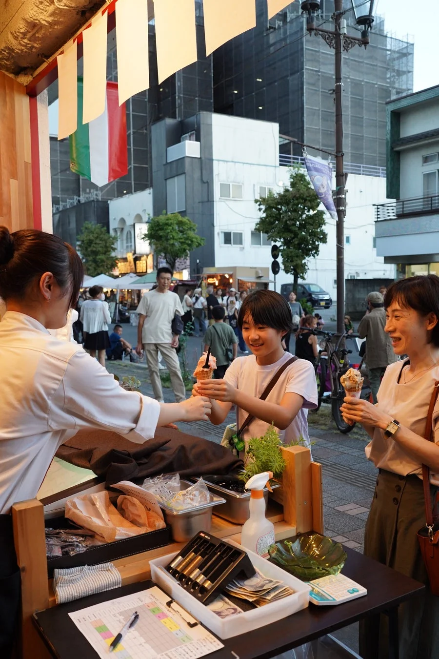 ナイトマーケットの様子