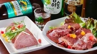 肉料理と各種飲料